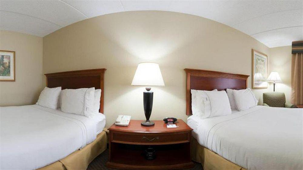 Holiday Inn Express Hotel & Suites Fort Wayne By Ihg Ellisville Exterior photo