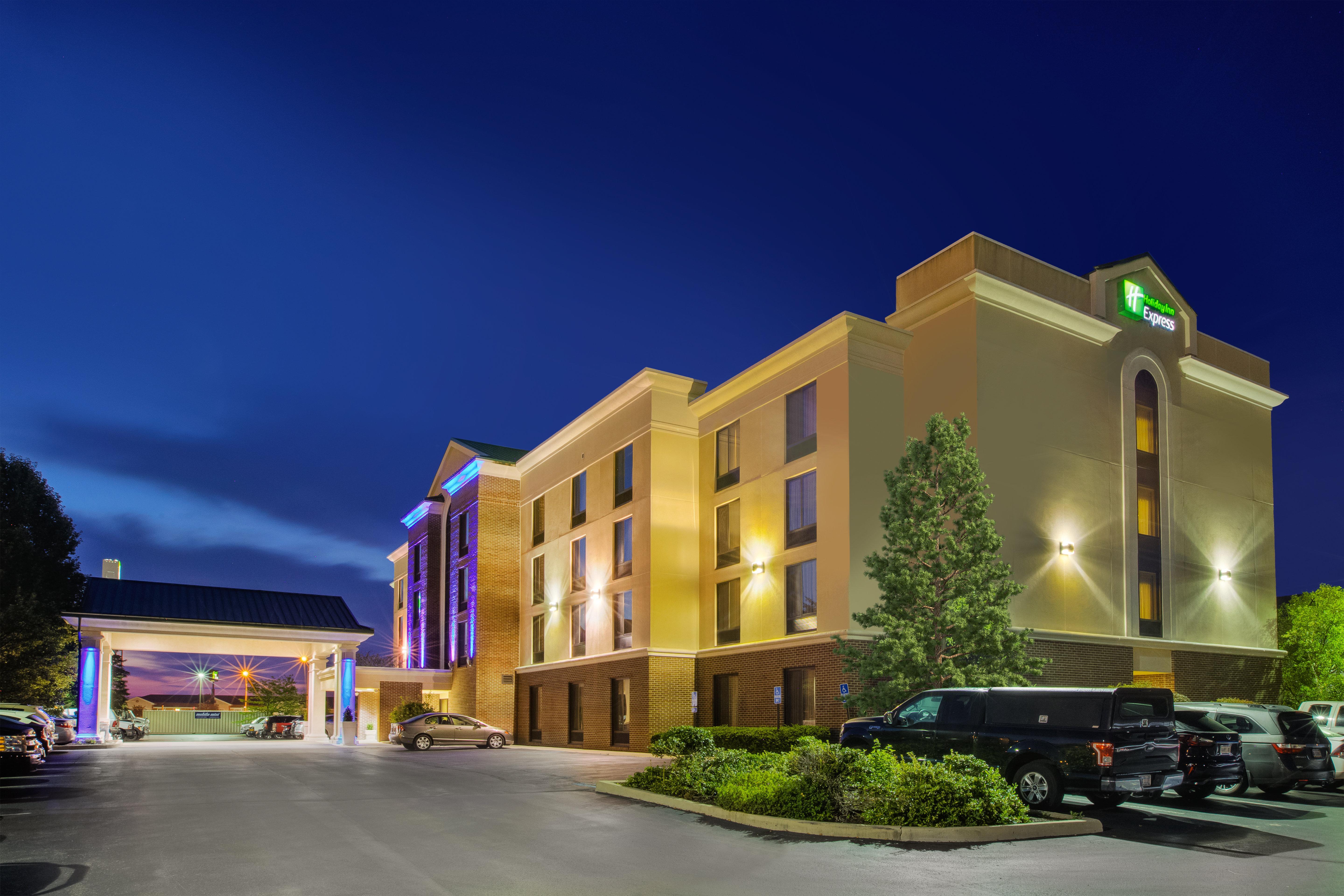 Holiday Inn Express Hotel & Suites Fort Wayne By Ihg Ellisville Exterior photo